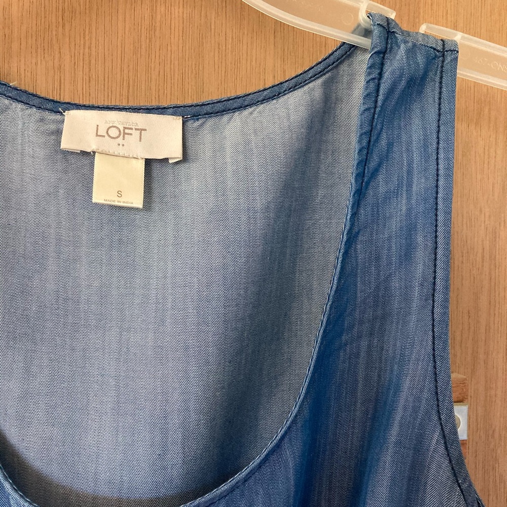 LOFT Chambray Tie Dress sz Small